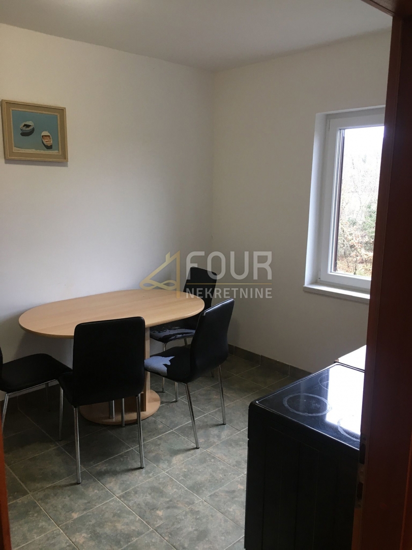 Trget, Raša, 247,26m2