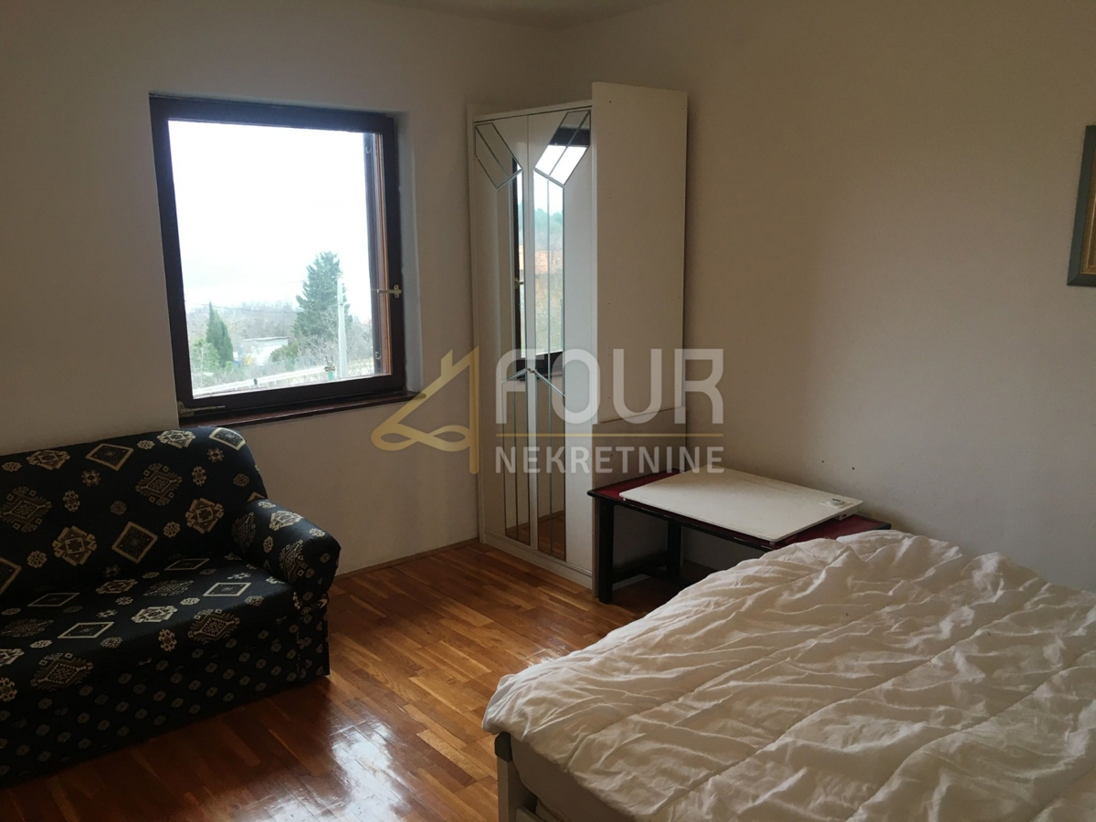 Trget, Raša, 247,26m2