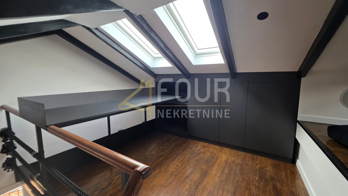 Fiume, centro cittadino, monolocale più soggiorno con cucina, 28.08m2, balcone