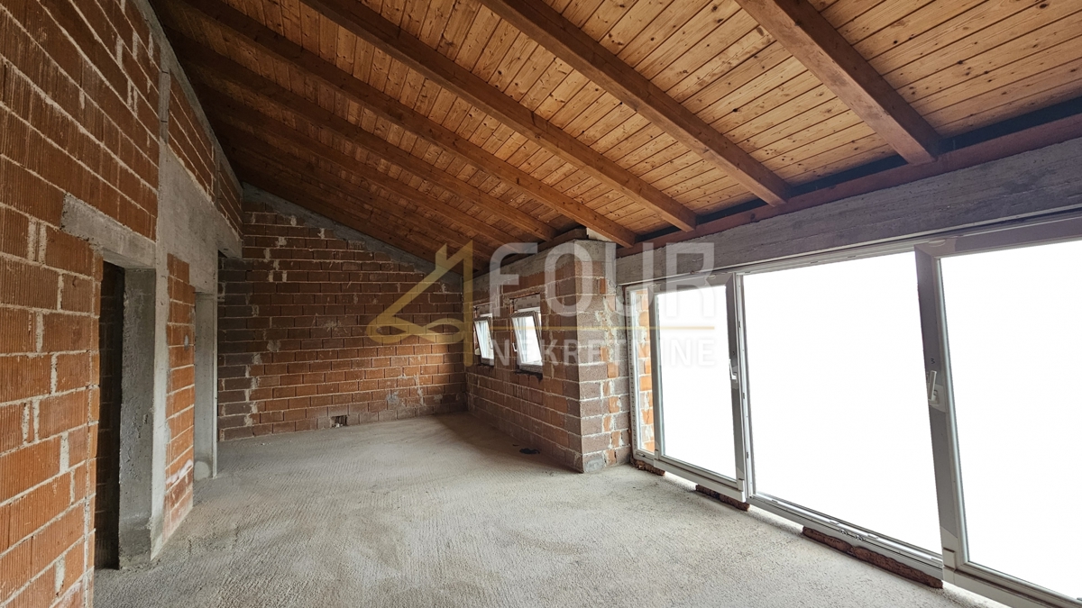 Srdoči, Rijeka, 104m2