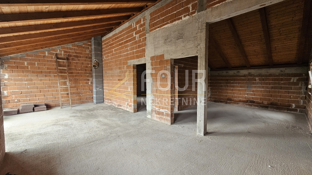 Srdoči, Rijeka, 104m2