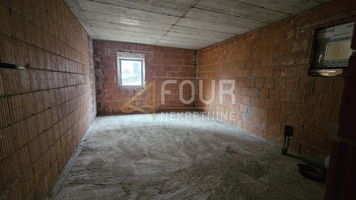 Srdoči, Rijeka, 104m2