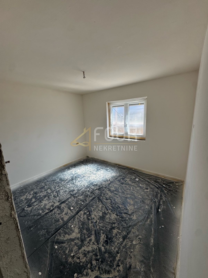 Veli vrh, Pula, 55m2