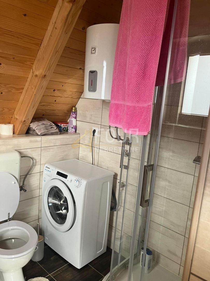 Karlovac - zona, casa indipendente, 114m2