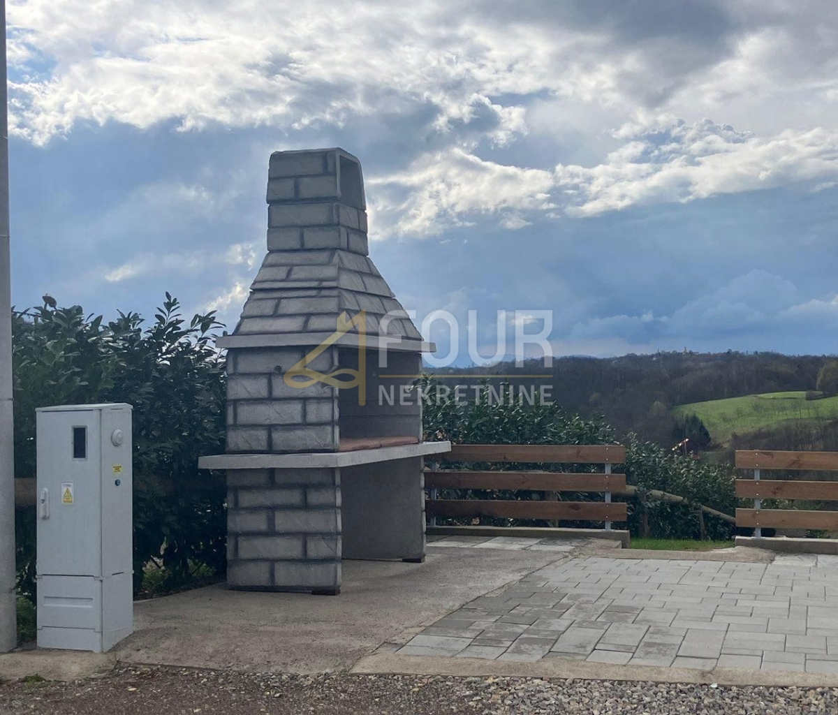 Karlovac - zona, casa indipendente, 114m2