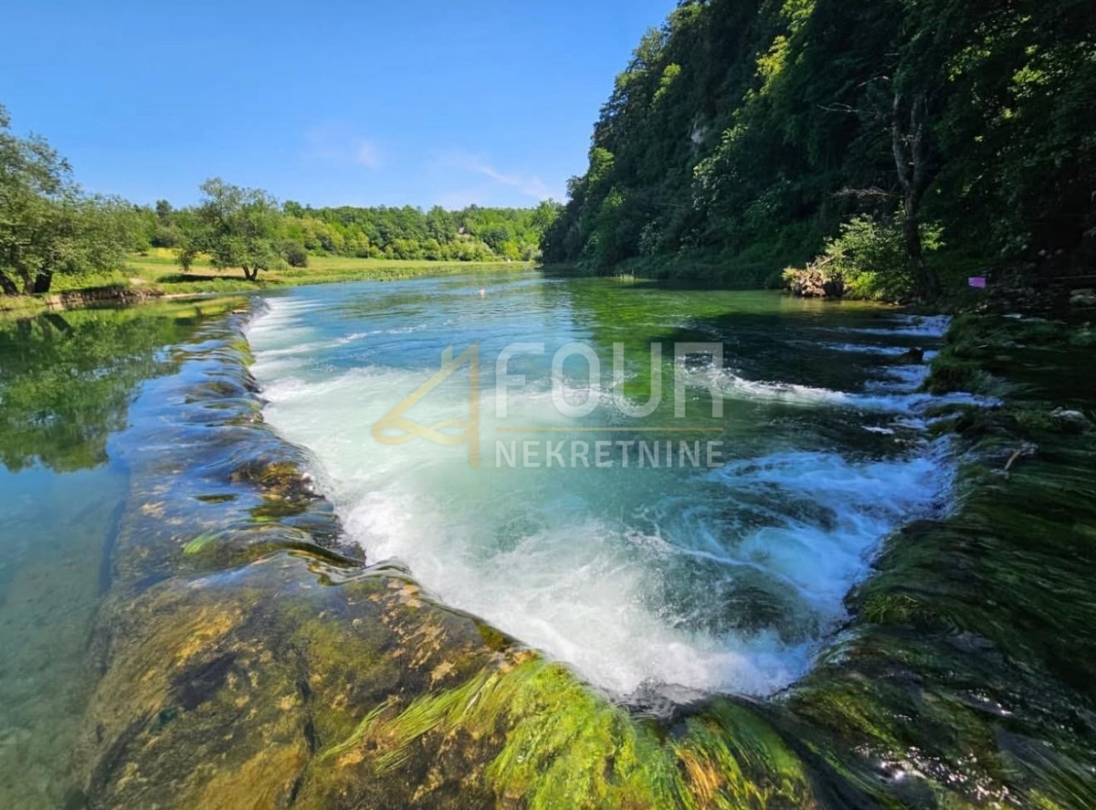 Karlovac - zona, casa indipendente, 114m2