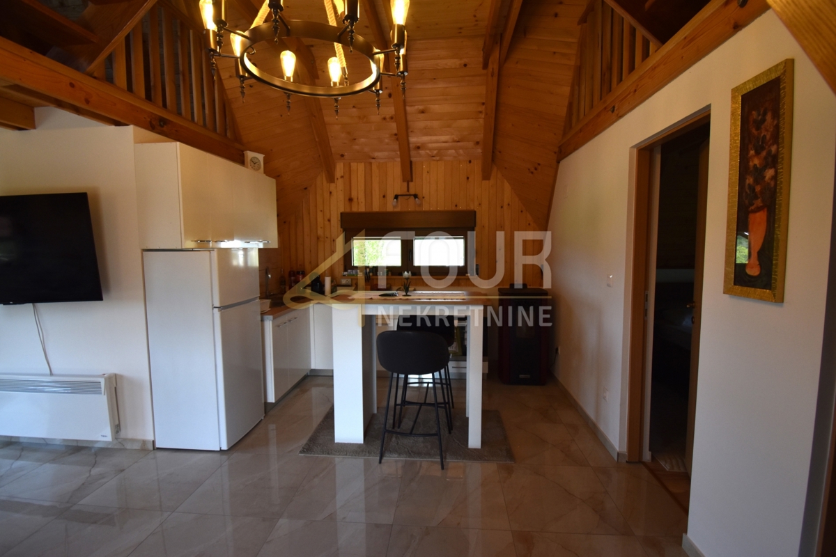 Karlovac - zona, casa indipendente, 114m2