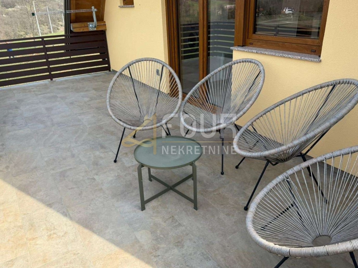 Karlovac - zona, casa indipendente, 114m2