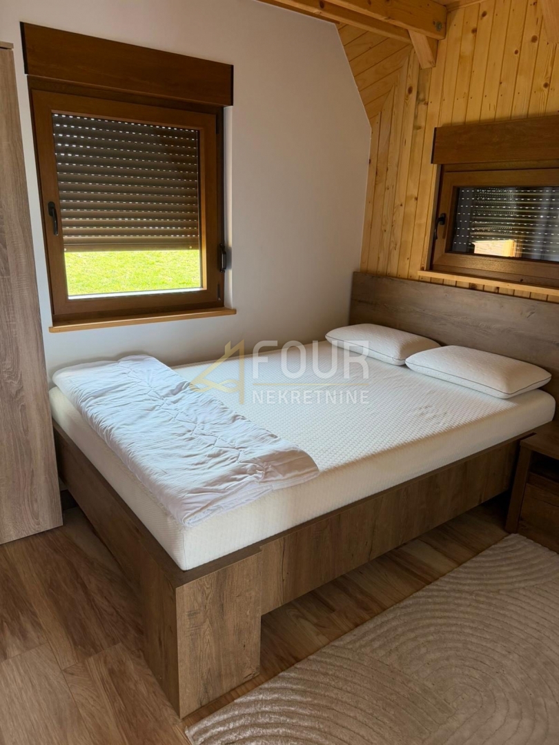 Karlovac - zona, casa indipendente, 114m2