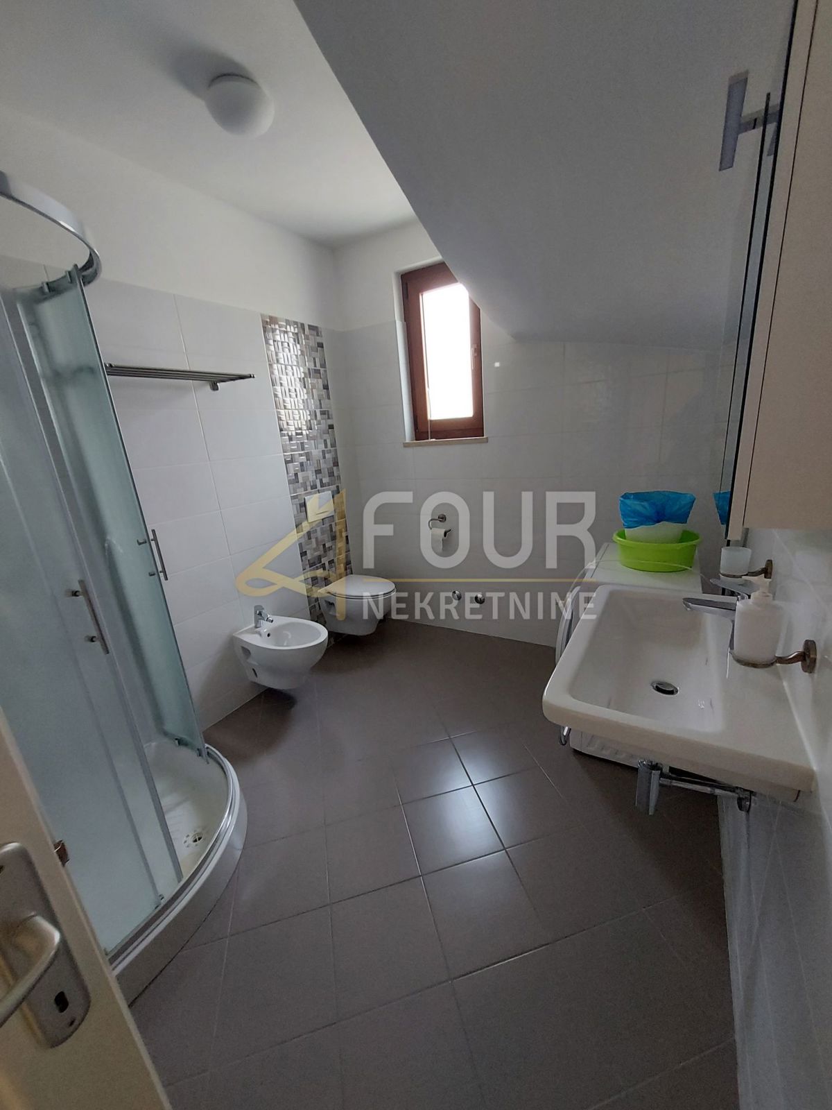 Kaštelir, Kaštelir-Labinci, 180m2