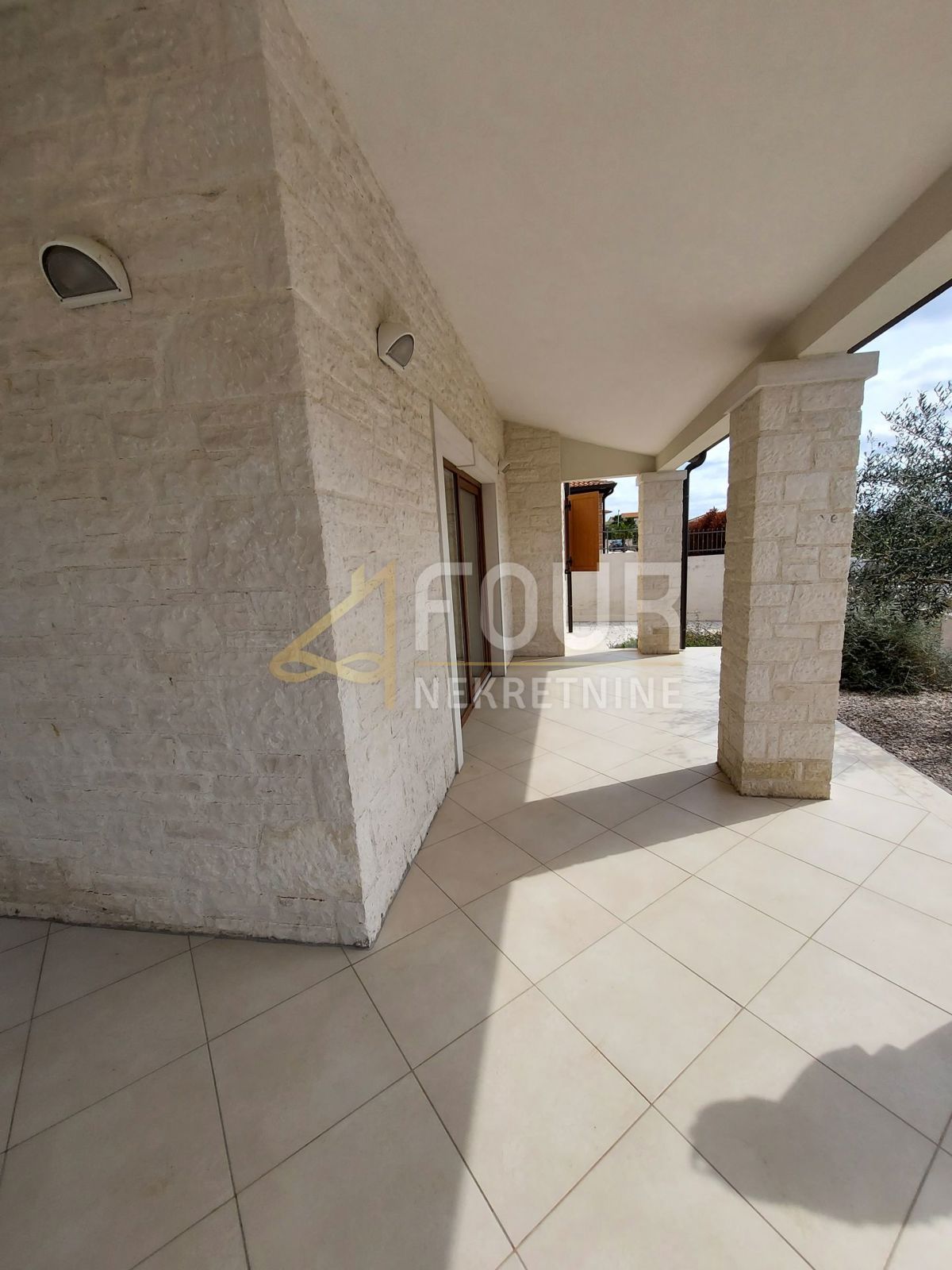 Kaštelir, Kaštelir-Labinci, 180m2