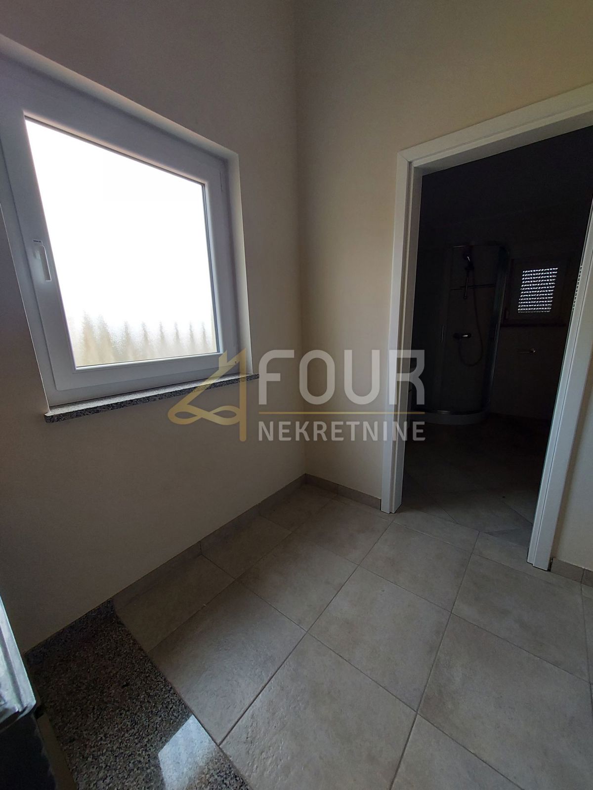 Kaštelir, Kaštelir-Labinci, 180m2