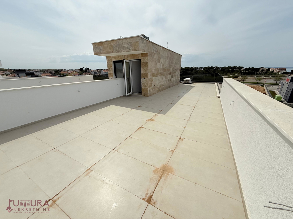 ZADAR - PRIVLAKA, APPARTAMENTO 107 M2, VENDITA, VISTA, TERRAZZA SUL TETTO, POSIZIONE!!!