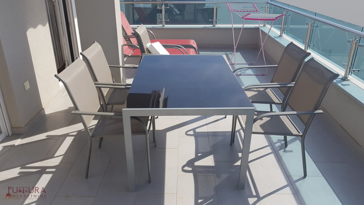 NOVALJA, VENDITA DI DUE APPARTAMENTI 87,73 M2, VISTA MERAVIGLIOSA!!!