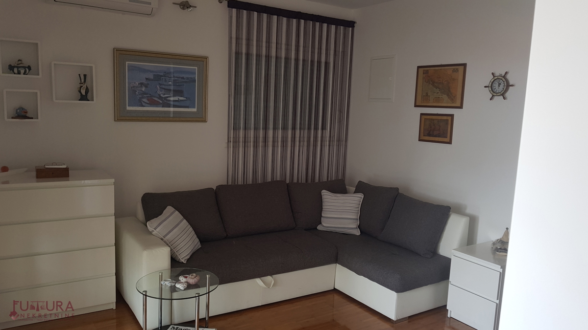 NOVALJA, VENDITA DI DUE APPARTAMENTI 87,73 M2, VISTA MERAVIGLIOSA!!!