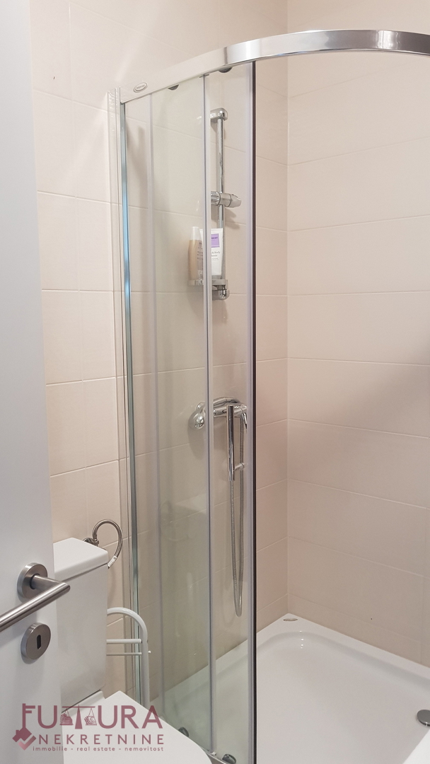 NOVALJA, VENDITA DI DUE APPARTAMENTI 87,73 M2, VISTA MERAVIGLIOSA!!!