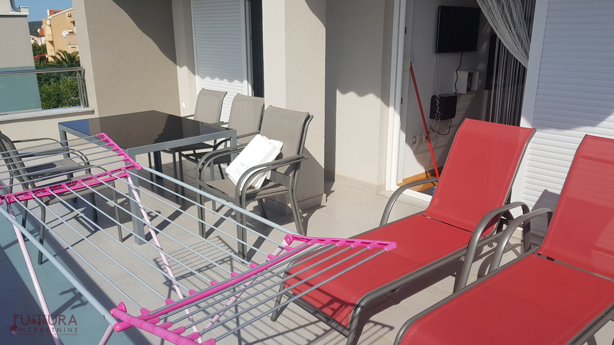 NOVALJA, VENDITA DI DUE APPARTAMENTI 87,73 M2, VISTA MERAVIGLIOSA!!!