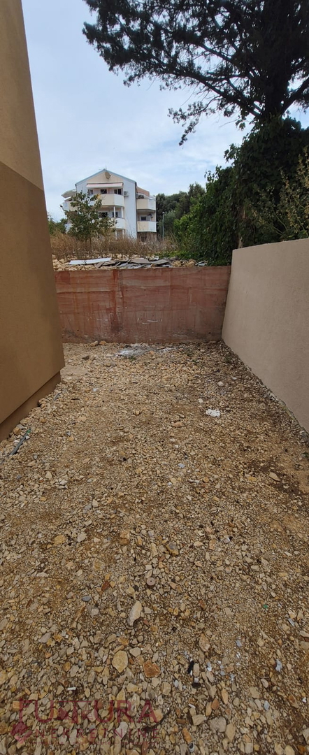 PAG - MANDRE, APPARTAMENTO 73,25 M2, VENDITA, GIARDINO, NUOVO, POSIZIONE!!!