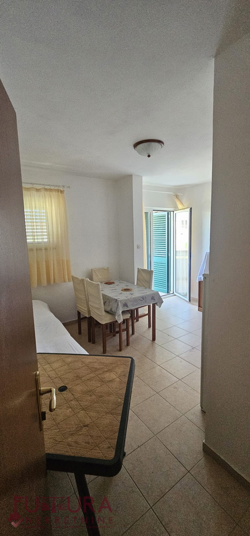 PAG - POVLJANA, CASA 300M2, 6 APPARTAMENTI, VENDITA, GARAGE, VISTA, POSIZIONE!!