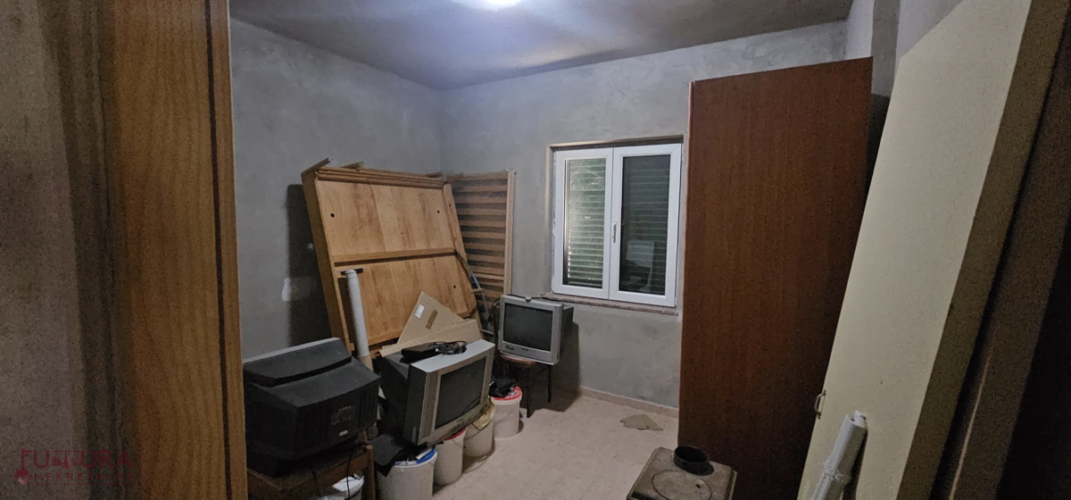 PAG - POVLJANA, CASA 300M2, 6 APPARTAMENTI, VENDITA, GARAGE, VISTA, POSIZIONE!!