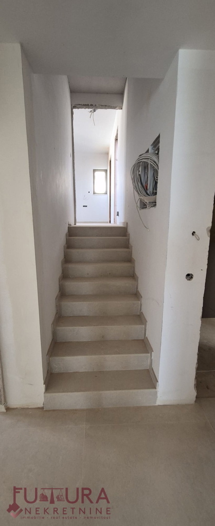 PAG - MANDRE, APPARTAMENTO 131,72 M2, VENDITA, PRIMA FILA, VISTA APERTA, GIARDINO, TERRAZZA SUL TETTO!!!