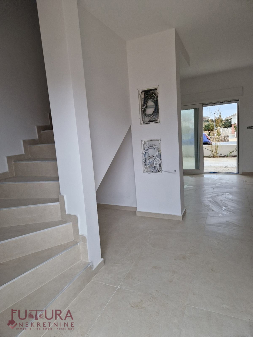 PAG - MANDRE, APPARTAMENTO 71 M2, VENDITA, NUOVO, GIARDINO!!!