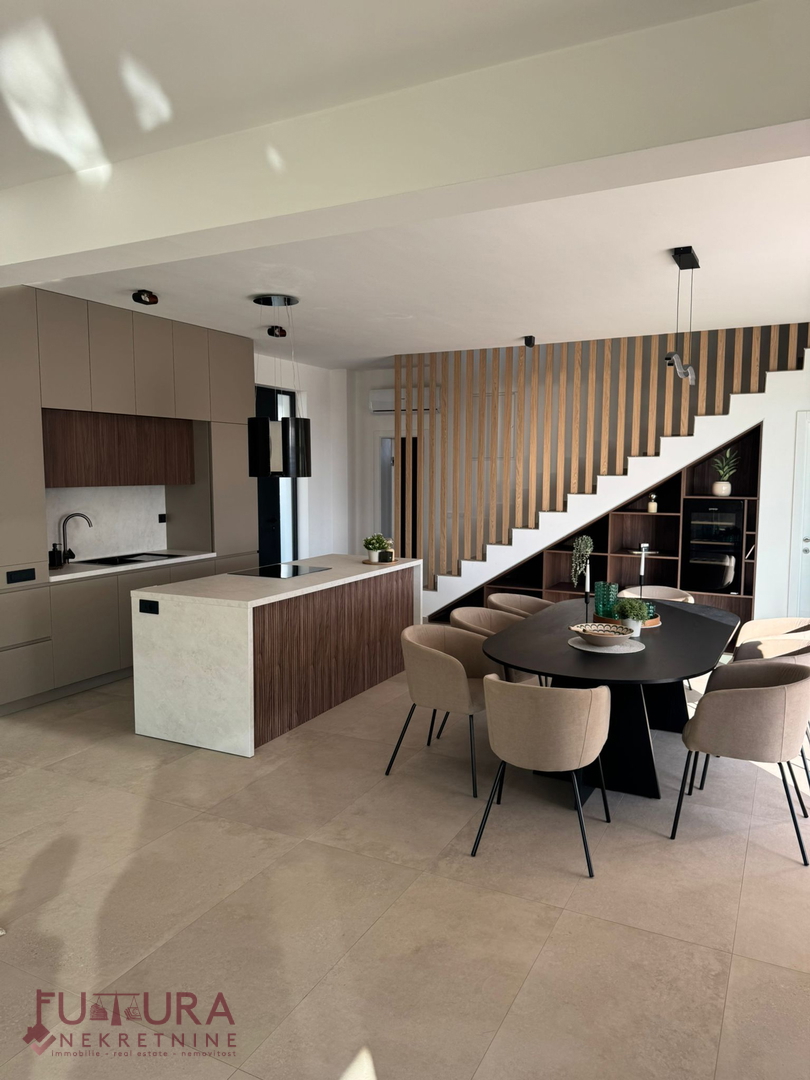 PAG - KOLAN, VILLA IN VENDITA 190 M2, NUOVA, PISCINA, VISTA!!!