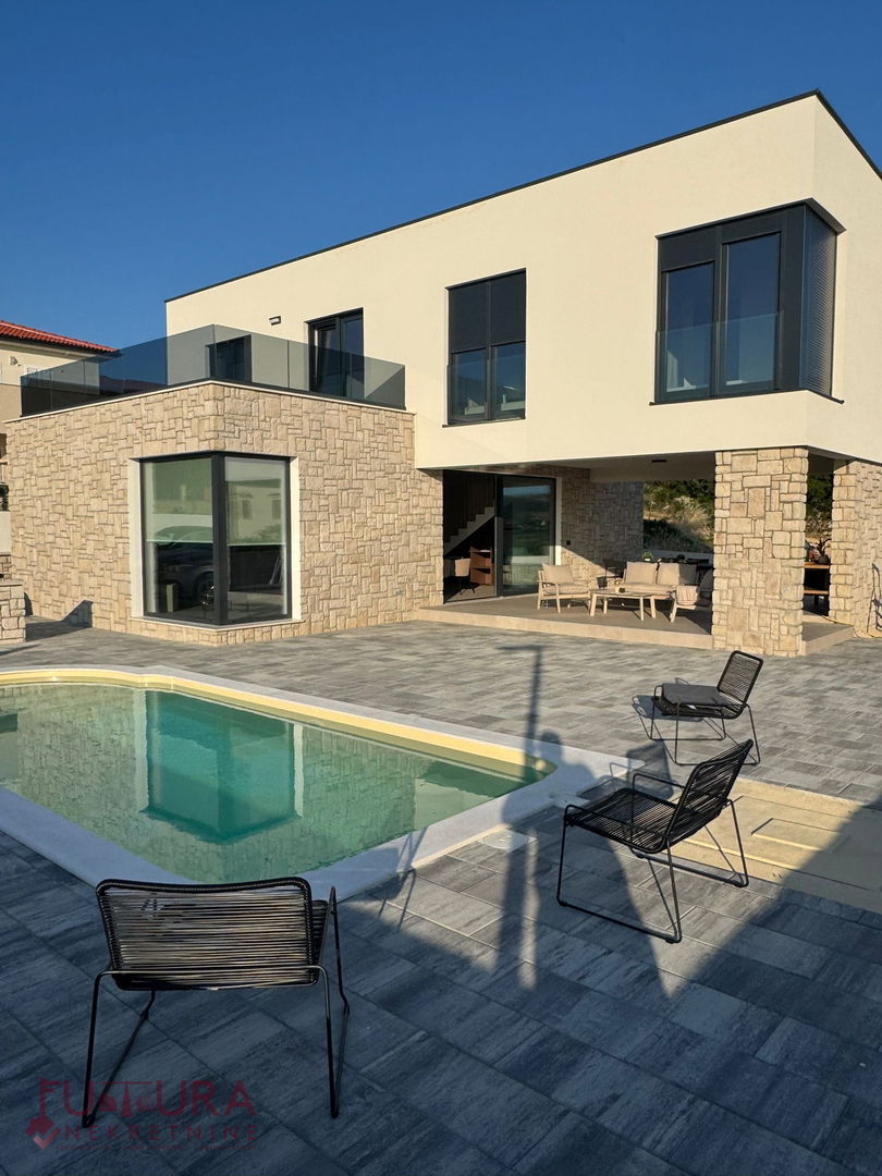 PAG - KOLAN, VILLA IN VENDITA 190 M2, NUOVA, PISCINA, VISTA!!!