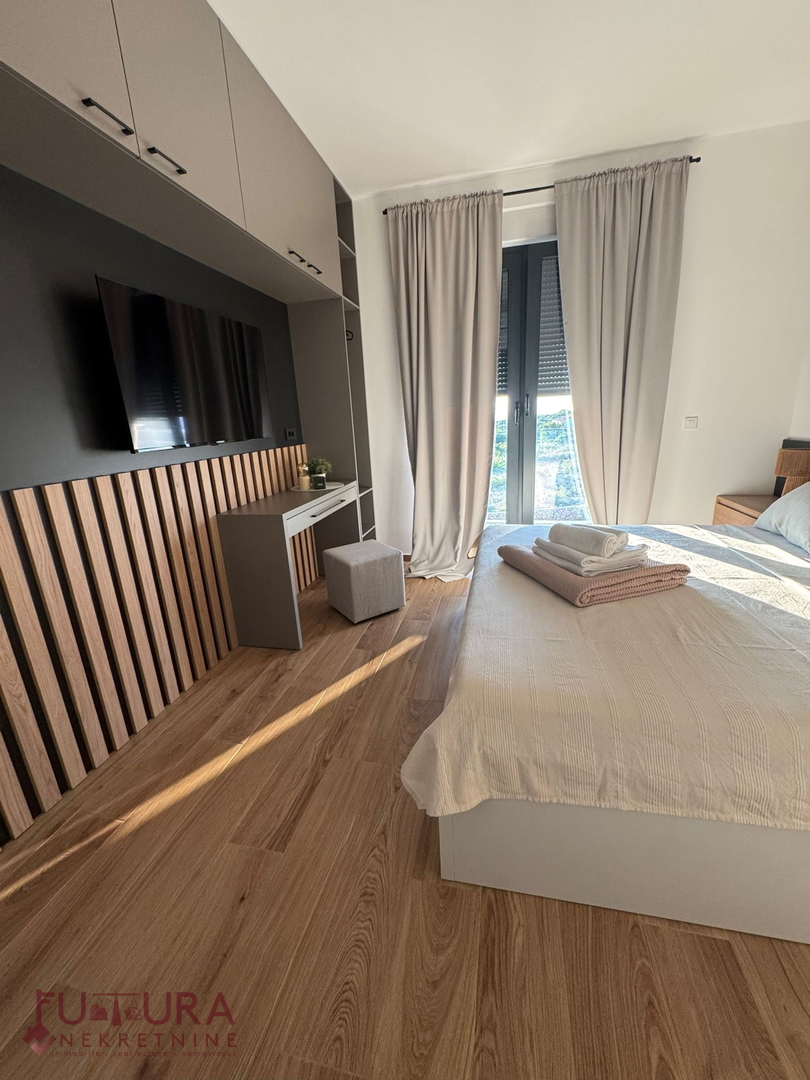 PAG - KOLAN, VILLA IN VENDITA 190 M2, NUOVA, PISCINA, VISTA!!!