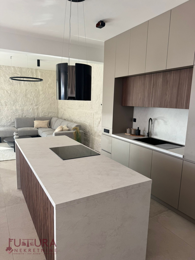 PAG - KOLAN, VILLA IN VENDITA 190 M2, NUOVA, PISCINA, VISTA!!!