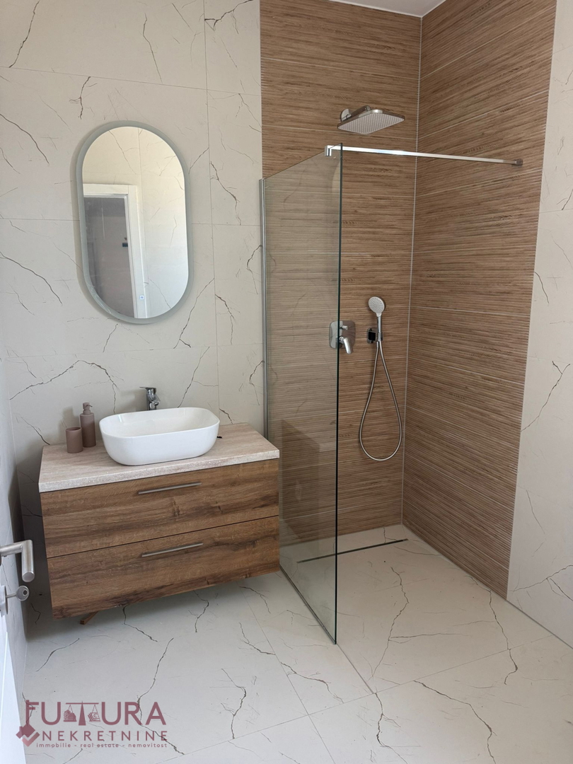 PAG - KOLAN, VILLA IN VENDITA 190 M2, NUOVA, PISCINA, VISTA!!!