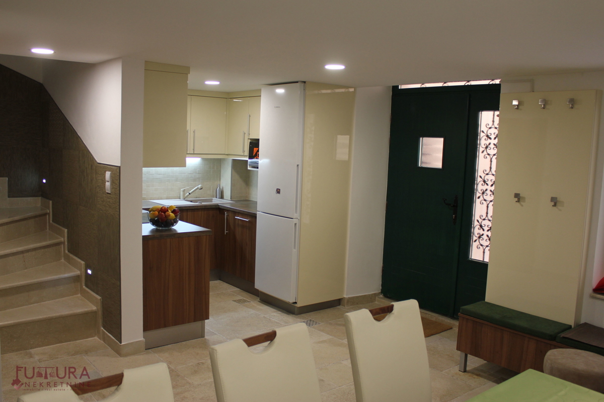 PAG - CENTRO, CASA 150 M2, VENDITA, STRUTTURA RICETTIVA TURISTICA RODATA, POSIZIONE!!!