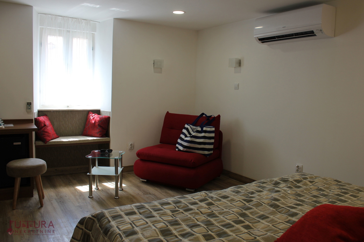 PAG - CENTRO, CASA 150 M2, VENDITA, STRUTTURA RICETTIVA TURISTICA RODATA, POSIZIONE!!!