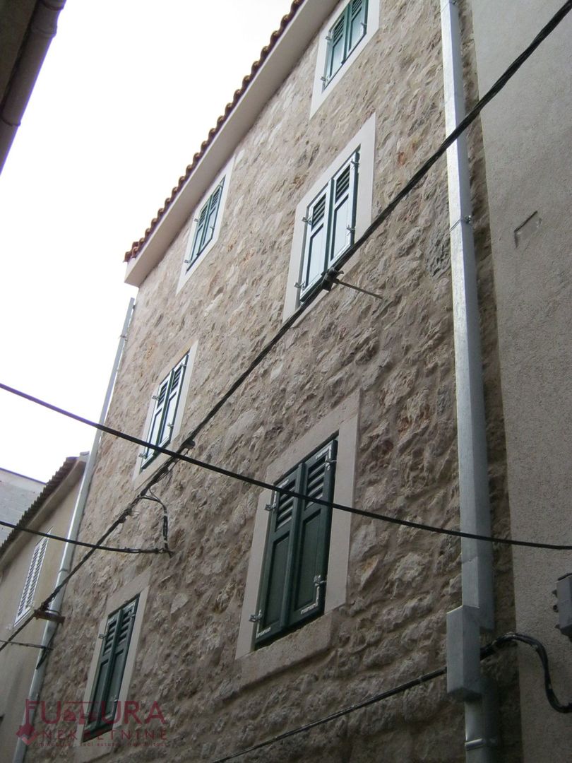 PAG - CENTRO, CASA 150 M2, VENDITA, STRUTTURA RICETTIVA TURISTICA RODATA, POSIZIONE!!!