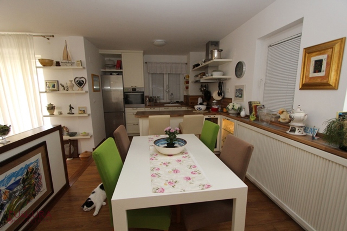 PAG, VENDITA CASA 298 M2, VISTA, POSIZIONE!!