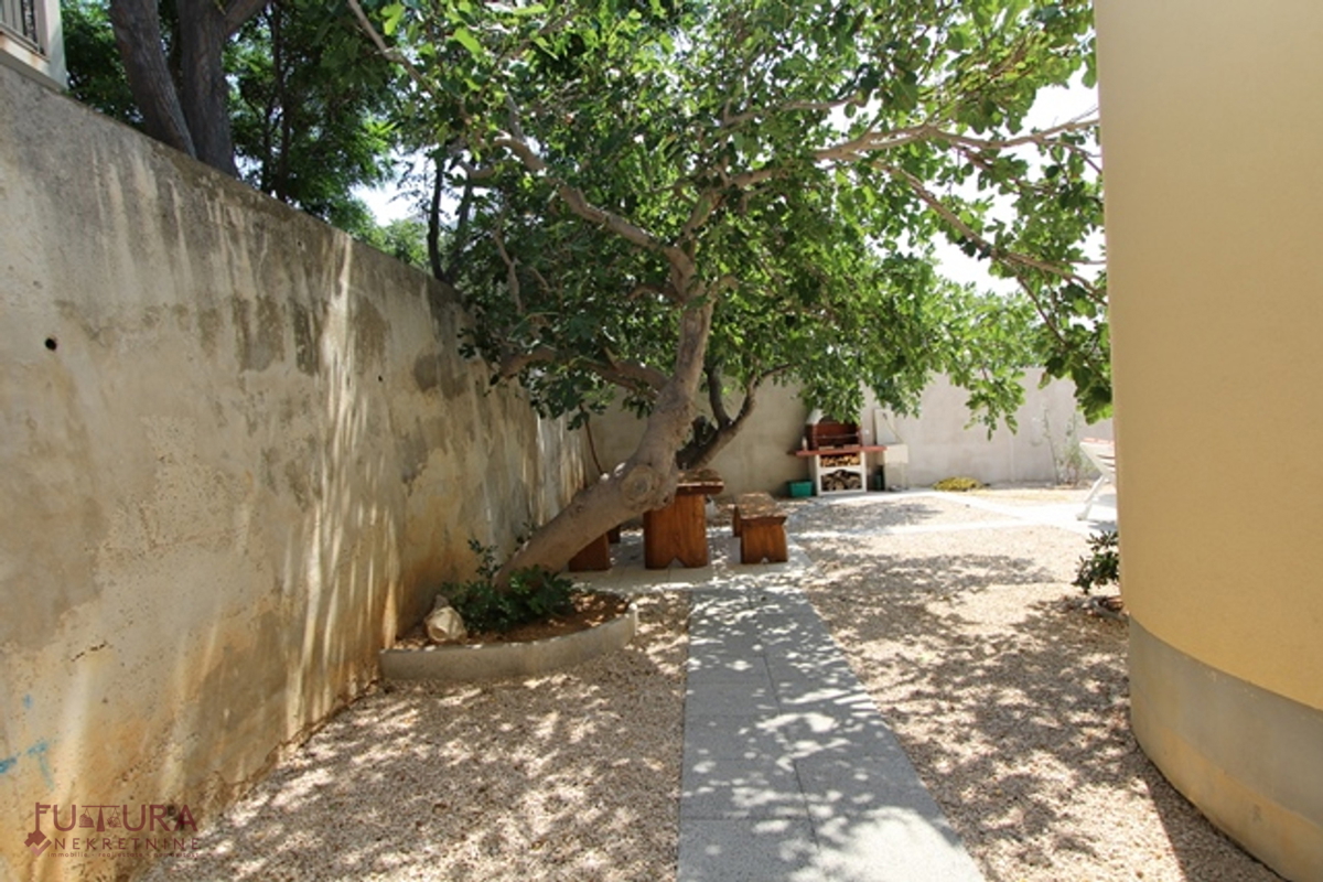 PAG, VENDITA CASA 298 M2, VISTA, POSIZIONE!!