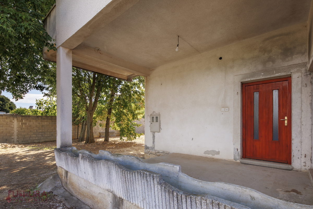 ZADAR - SMILČIĆ, CASA 470 M2, VENDITA, GARAGE!