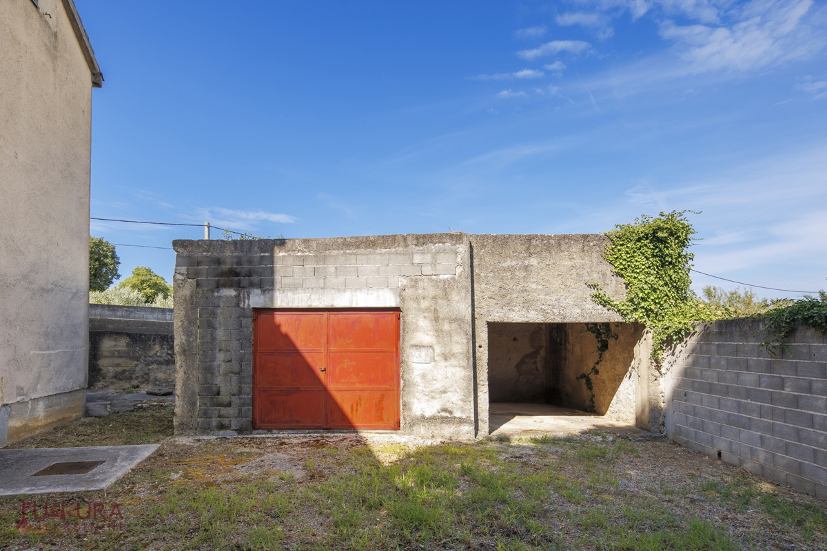 ZADAR - SMILČIĆ, CASA 470 M2, VENDITA, GARAGE!