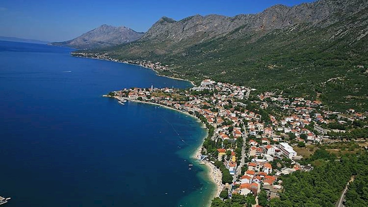 Terreno per edifici nella riviera di Makarska