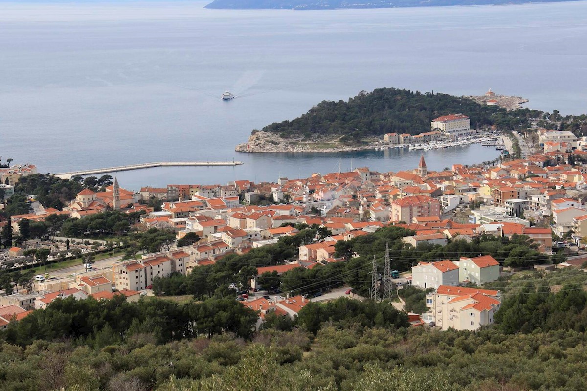 Terreno edificabile per fabbricati o ville con vista mare