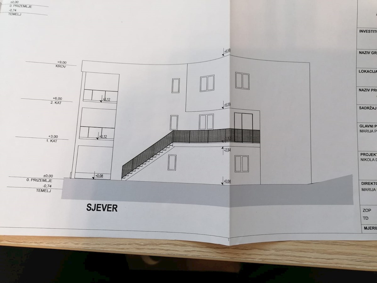 Appartamenti in vendita in un edificio di nuova costruzione a Stari Grad sull'isola di Hvar.