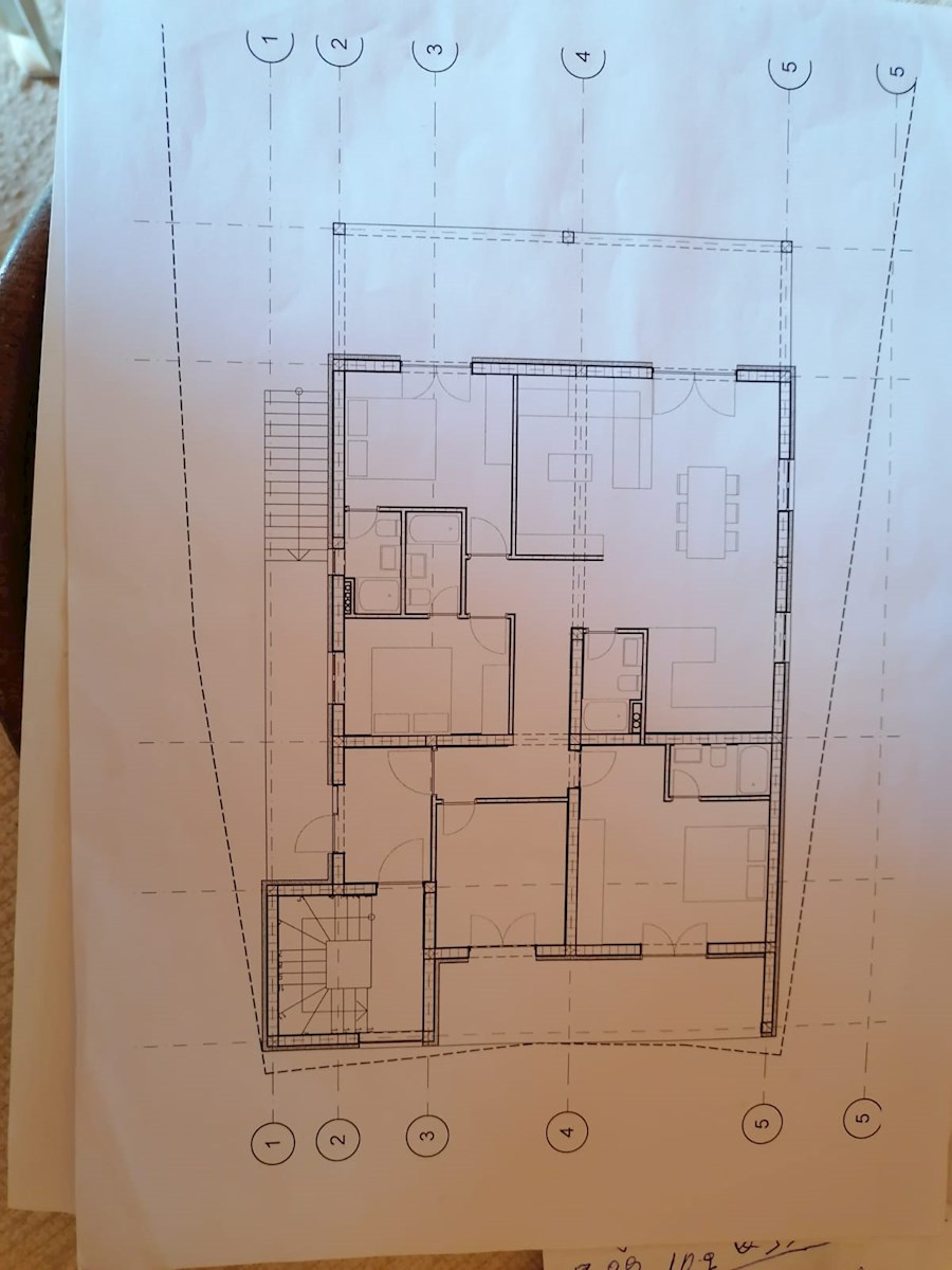 Appartamenti in vendita in un edificio di nuova costruzione a Stari Grad sull'isola di Hvar.