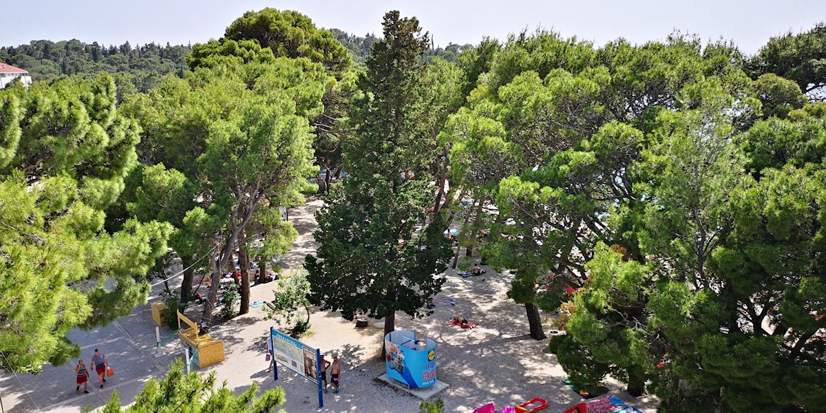 Attico di lusso con vista mare sulla spiaggia di Makarska