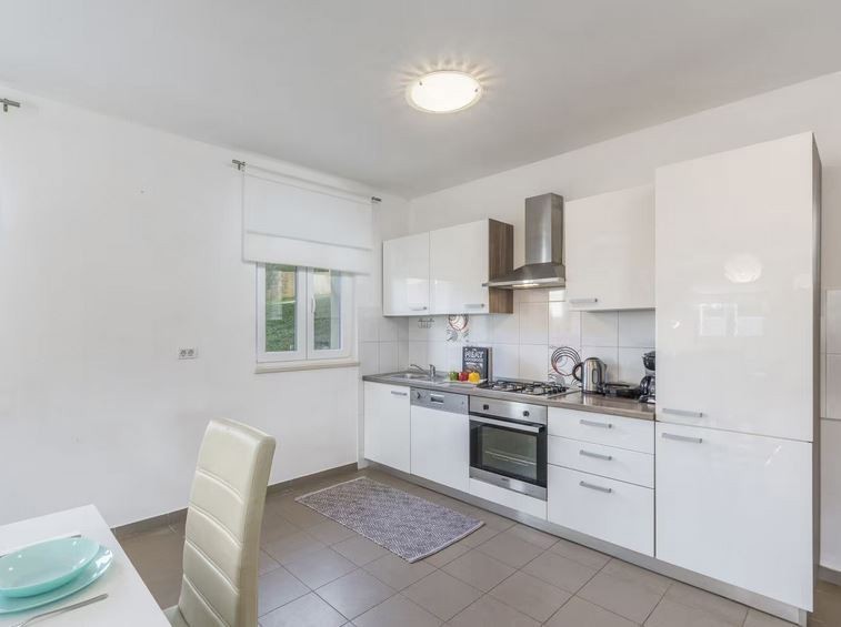 Casa singola con piscina vicino ad Albona - privacy e comfort   in vendita