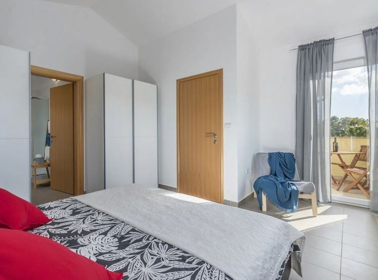 Casa singola con piscina vicino ad Albona - privacy e comfort   in vendita