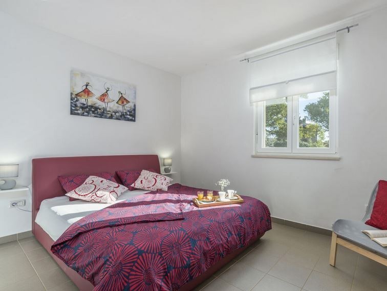 Casa singola con piscina vicino ad Albona - privacy e comfort   in vendita