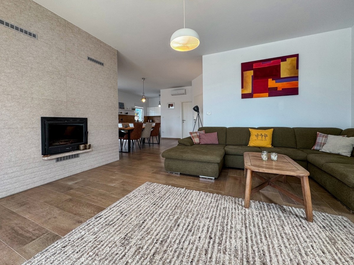 Villa moderna con piscina e vista mare – Immobili in Istria