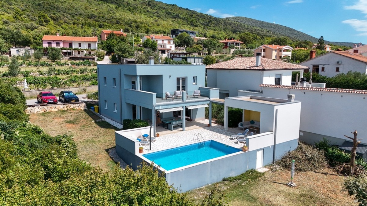 Villa moderna con piscina e vista mare – Immobili in Istria