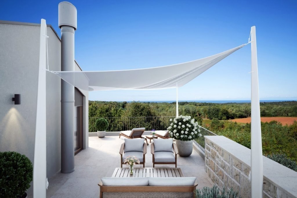 Villa di lusso in costruzione a Poreč – vista aperta su natura e mare