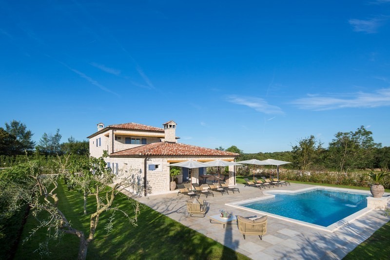 Villa di Lusso con Piscina in Vendita nel Cuore dell’Istria – Zona Tranquilla, 4 Camere